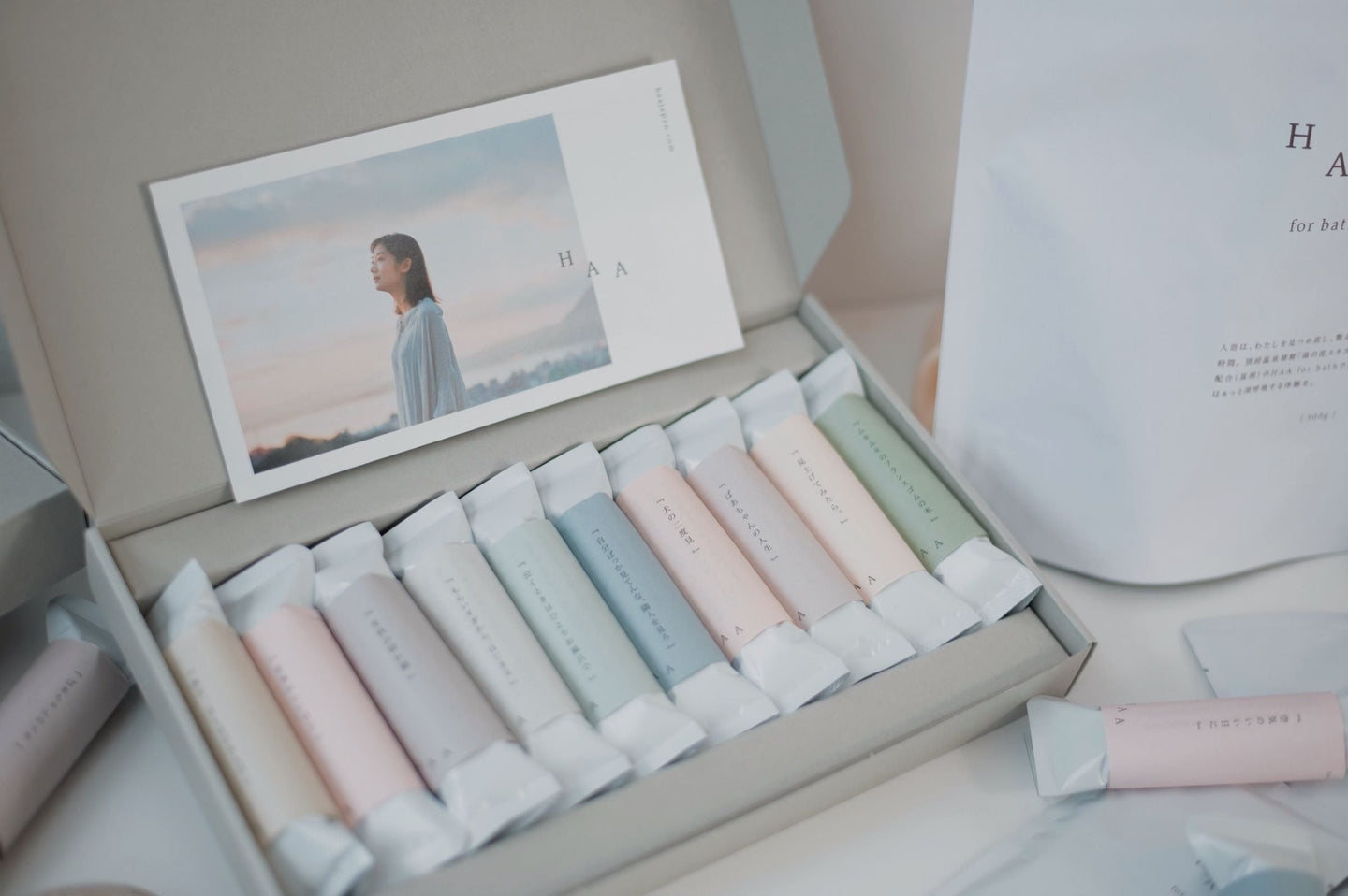 大切な人へのホワイトデーのギフトに、“ことばに包まれた”入浴剤を贈りませんか？